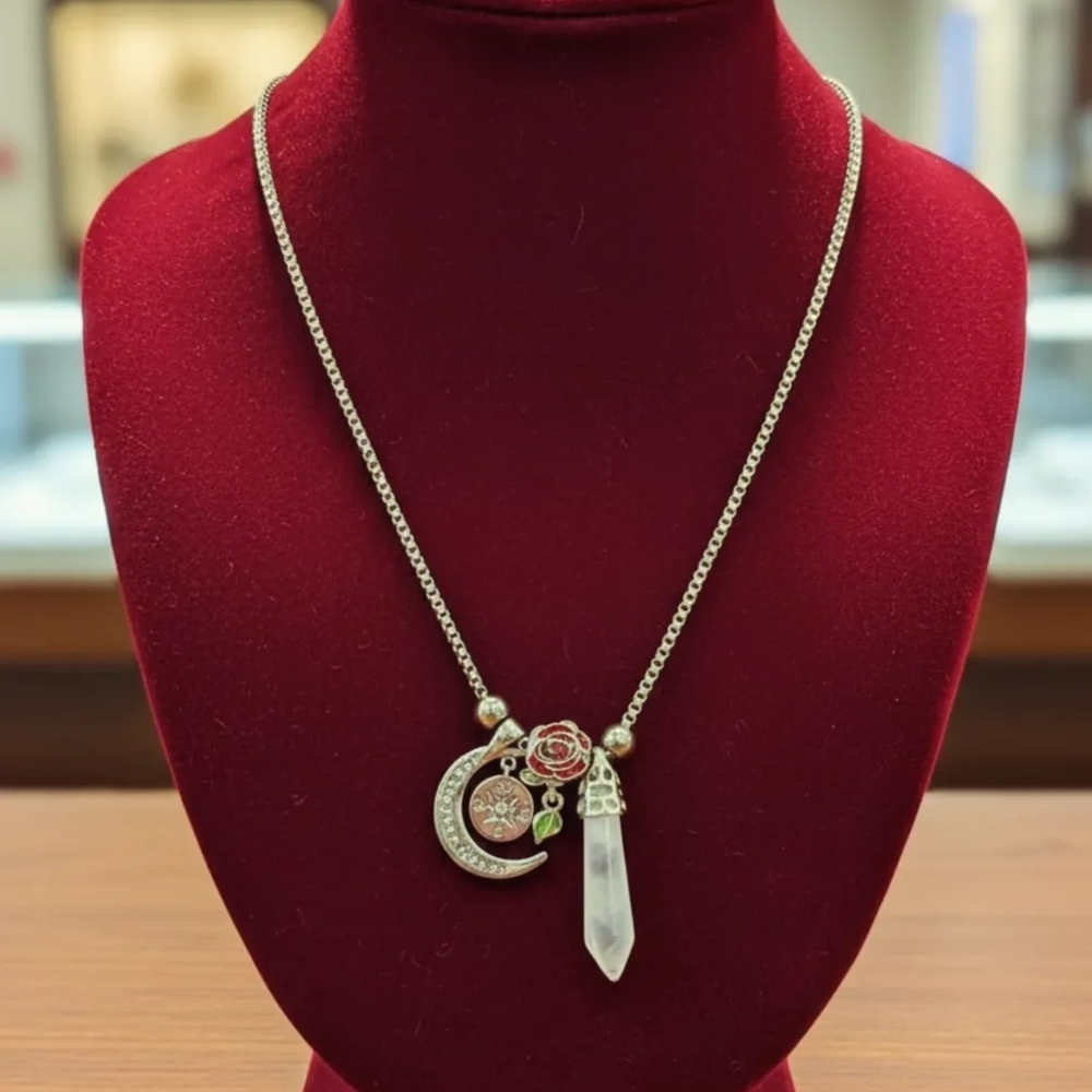 Chic Silver and Red Crystal Pendant Necklace